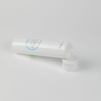 Cream Cosmetic Plastic Packaging Tube with Flip-Top Cap