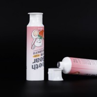 Wholesale Squeeze Tubes Lip Gloss Container Lipstick Cosmetic Packaging Squeeze Plastic Lipgloss Tube Round Tubes