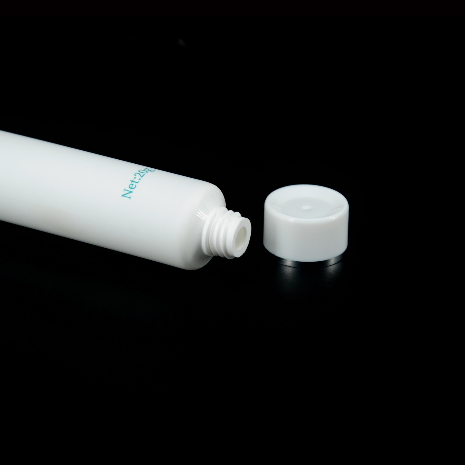 Eco Friendly Cosmetic Plastic Packaging Lotion Tube Cream Tube with Airless Pump